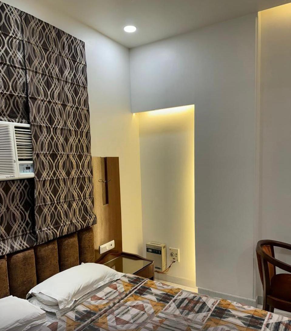 Hotel C Park - Karol Bagh, New Delhi Ngoại thất bức ảnh